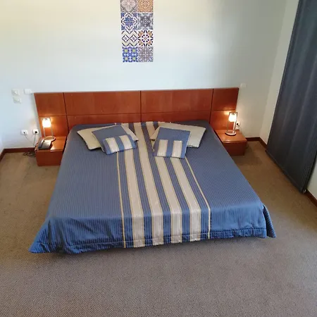 ホテル La Fontaine 3*