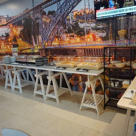 La Fontaine ホテル エスモリス