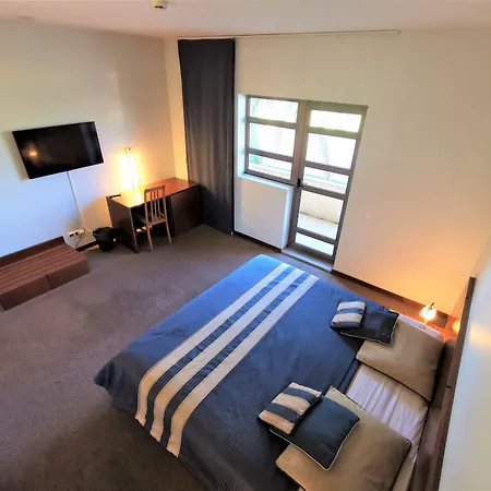 La Fontaine エスモリス