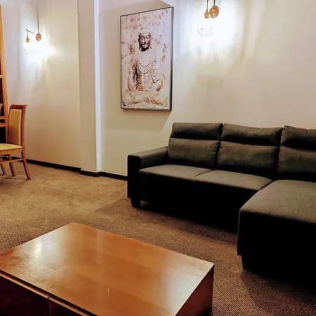 La Fontaine ホテル エスモリス