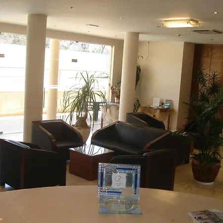 La Fontaine エスモリス