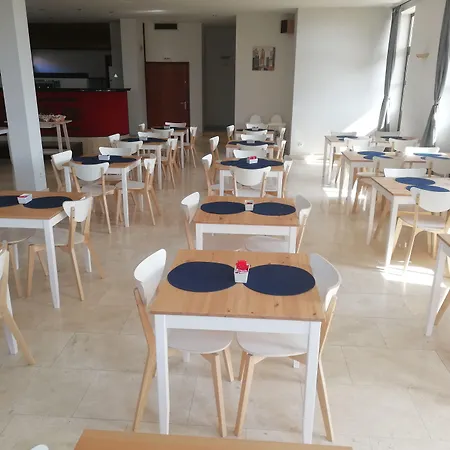 Hotel La Fontaine 3*