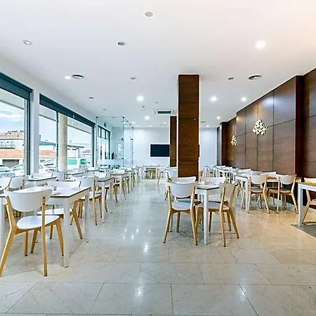 La Fontaine Hotel 3*