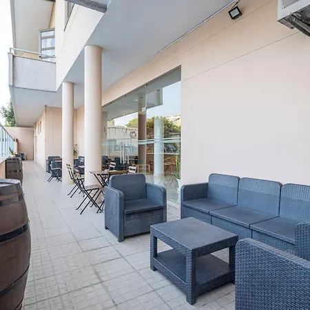 Hotel La Fontaine 3*